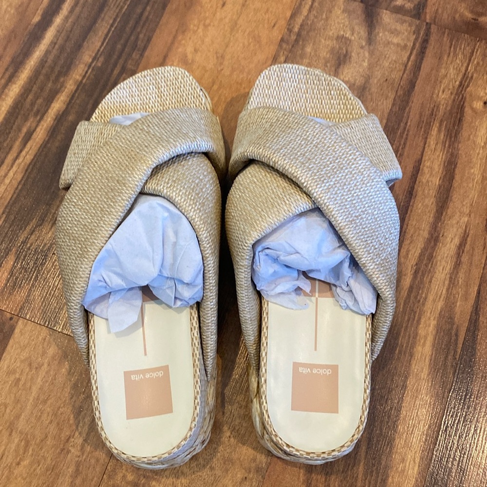 Dolce Vita Blume Sandal